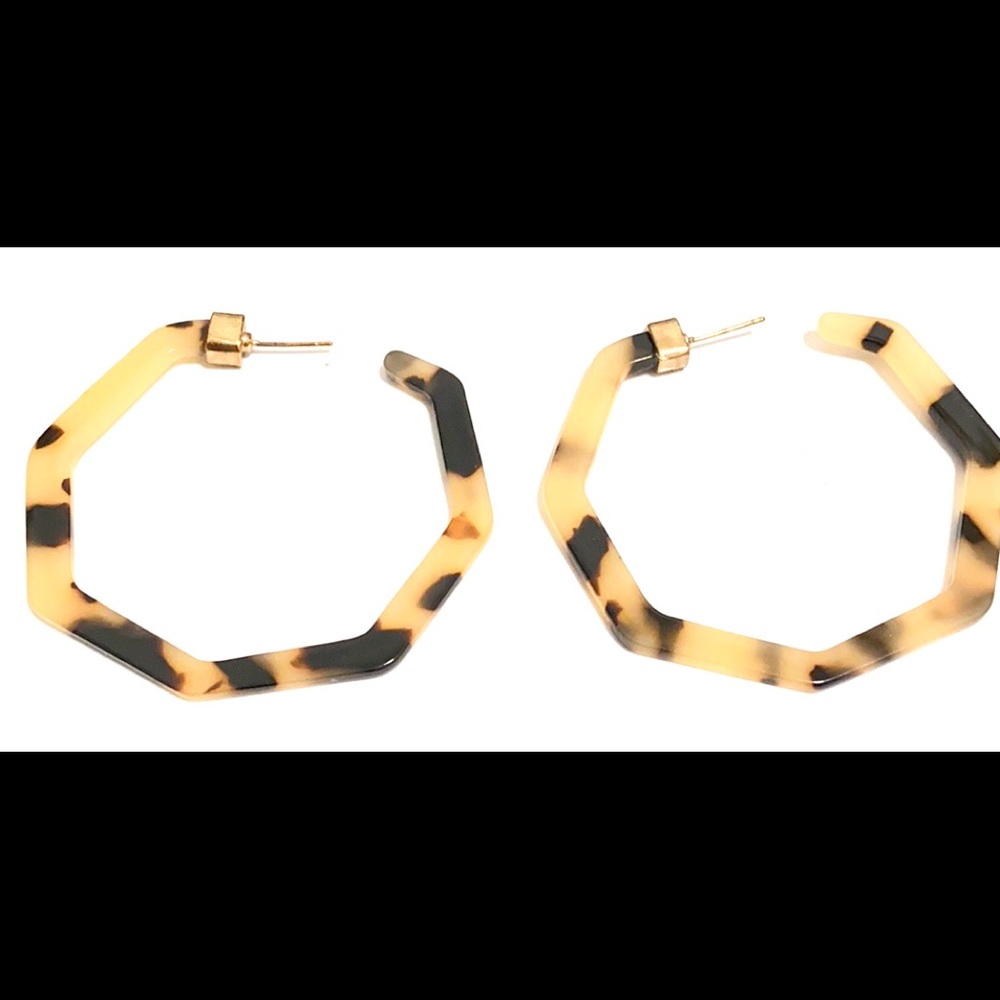 Tortoise shell unique dangling hexagonal earrings with backings
